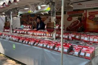 Standl von Dieter Helmberger auf der Auer Dult Stand mit Gewürzen und Dips aus aller Welt