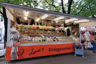 Uwe und Magdalena Langhammer Sohlen und Schuhe Uwe und Magdalena Langhammer Sohlen und Schuhe Warenangebot mit Einlegesohlen, Pantoffeln, Hüttenschuhe, Zimt-Schuhe und Badeschuhe
