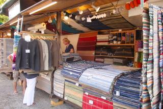 Norbert, Doris und Teresa Bernegger Produkte aus Wolle Norbert, Doris und Teresa Bernegger Produkte aus Wolle