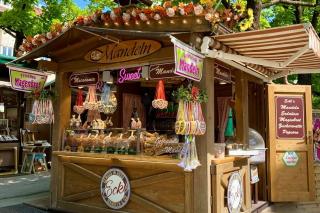 Der Standl von Ralph Eckl Der Standl von Ralph Eckl mit gebrannten Mandeln/ Nüsse in Bio-Qualität, Magenbrot, Zuckerwatte, türkischer Honig, Popcorn