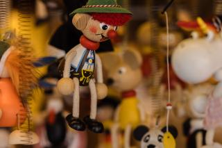 Figuren an einem Auer Dult Standl Figuren an einem Auer Dult Standl